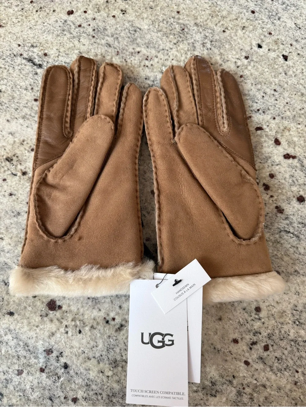 Genuine Shearling Exposed Curve Seam Gloves UGG®